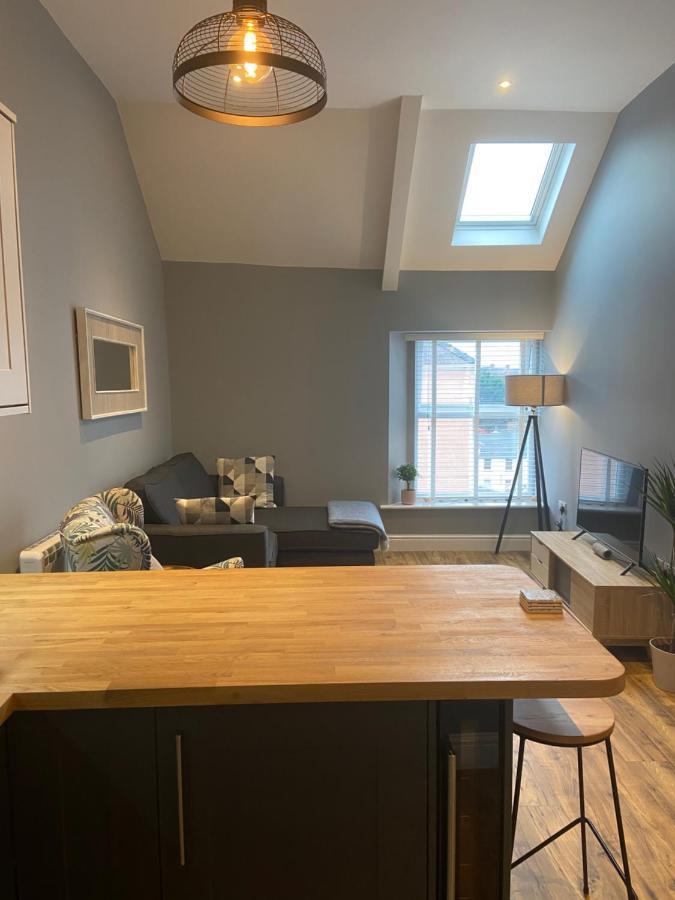 Stylish Tenby Apartment, Great Location, Parking Zewnętrze zdjęcie