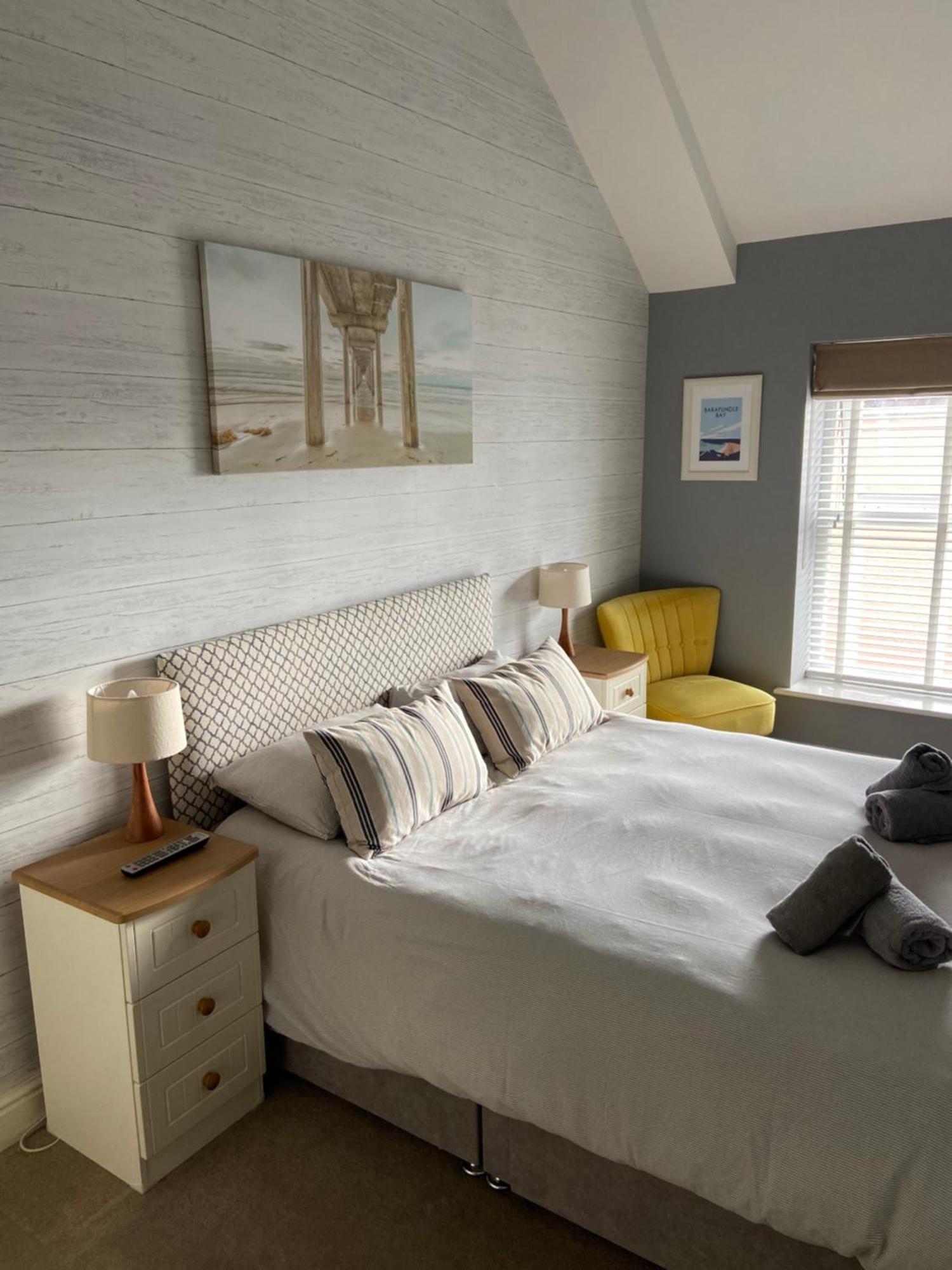 Stylish Tenby Apartment, Great Location, Parking Zewnętrze zdjęcie